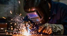 managing sparks during grinding